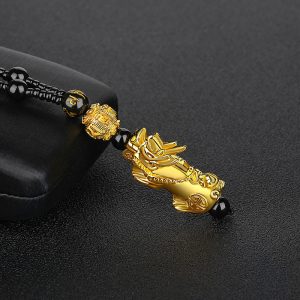 The gold-plated Pixiu pendant necklace