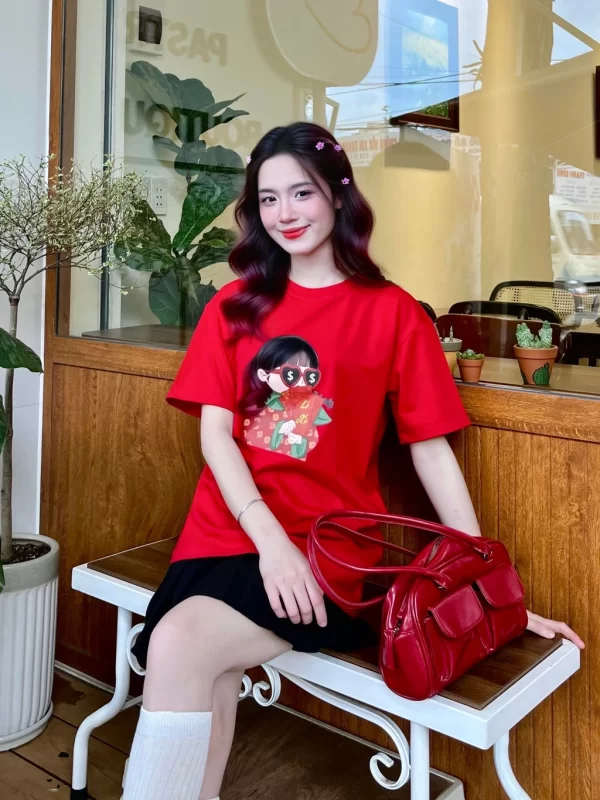 2025 Red Tết Lì Xì T-Shirt for Year of the Snake Unisex Family Couple Shirt - Girl Holding Red Envelope