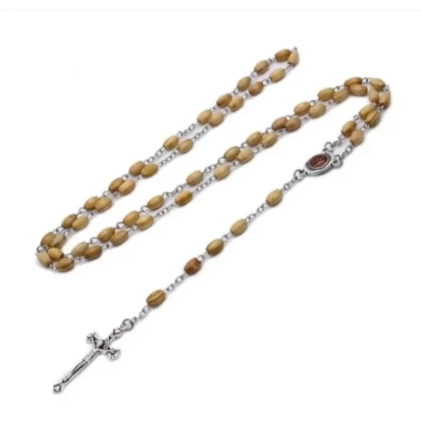 Rosary with Wooden Beads and Carved Cross Pendant: A Sacred Expression of Faith and Devotion